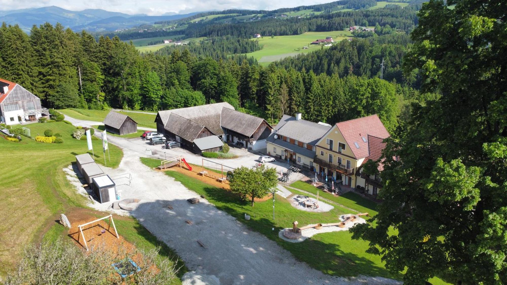 Gasthof Wiesenhofer Hotel Miesenbach  Exterior foto